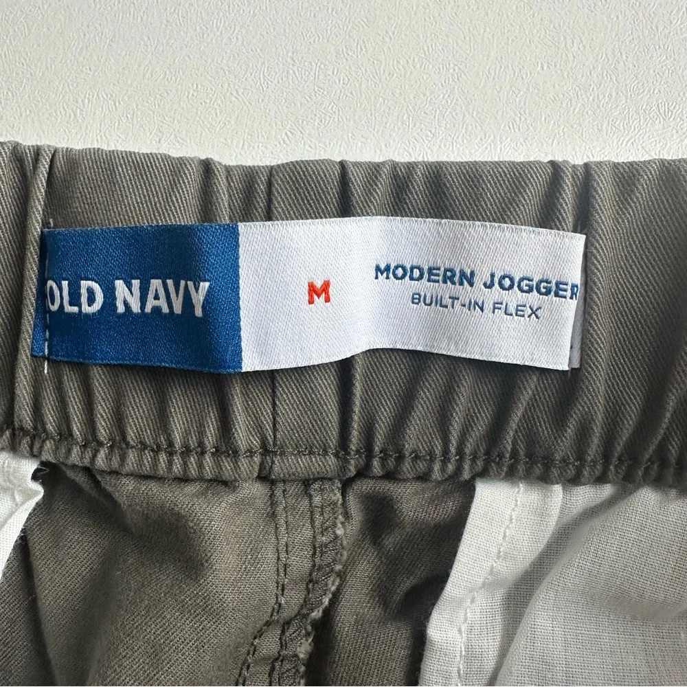 Old Navy Men's size M modern‎ flex, joggers, drawstring, waste New with tags